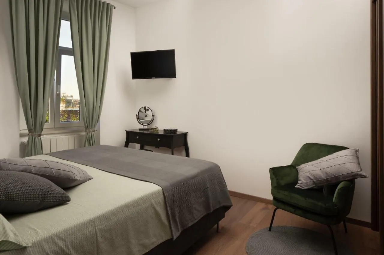 Apartment Altana With Free Parking Pula